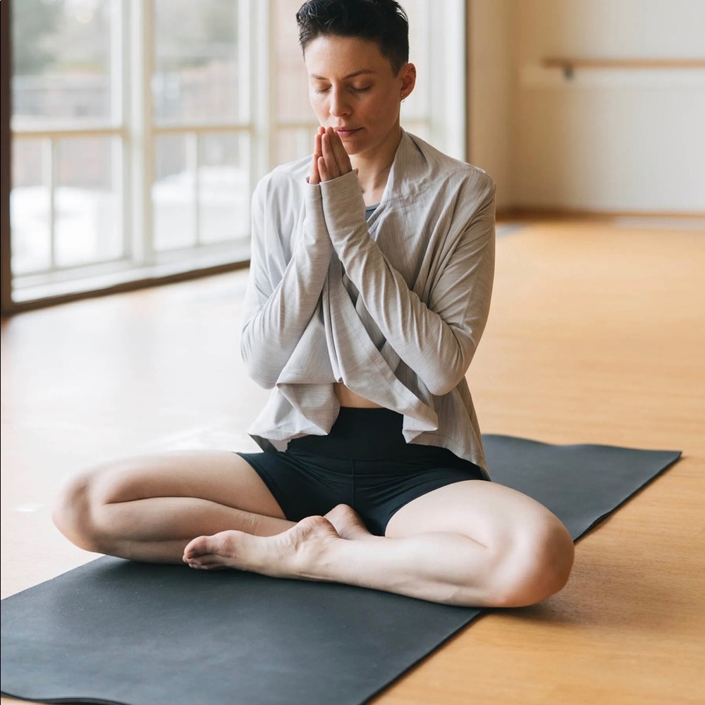 Zyia Yoga Shawl NWT
